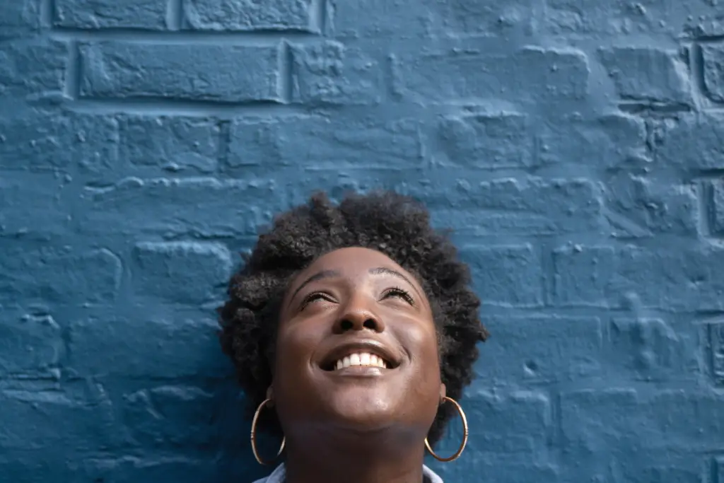 Tracie Lee, Treasurer
